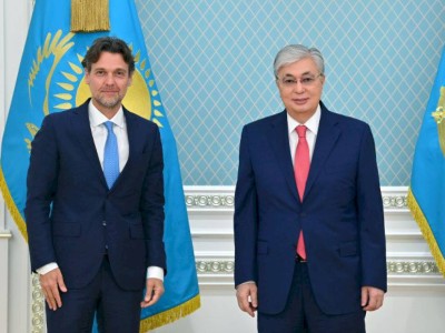 
                    Президент Казахстана принял директора БДИПЧ ОБСЕ Матео Мекаччи
                