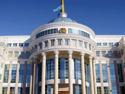 
                    Президент РК подписал указ о награждении погибших при стрельбе в Алматы
                