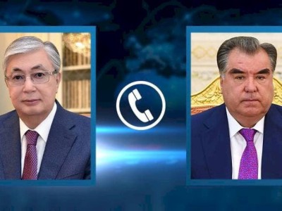 
                    Президенты Казахстана и Таджикистана поговорили по телефону
                