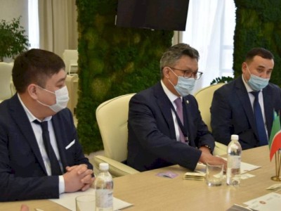 
                    Минторг РК ведет переговоры о поставках казахстанской продукции в магазины России
                