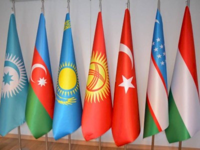 
                    Стартовал саммит Совета сотрудничества тюркоязычных государств
                