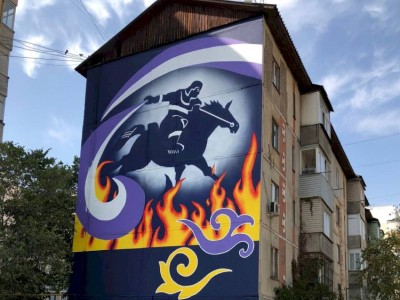 
                    В Алматы появился мурал с изображением пожарного-спасателя
                