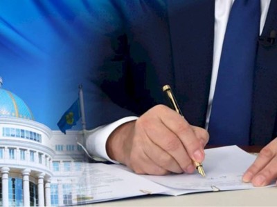 
                    Президентом Токаевым подписано семь законов
                