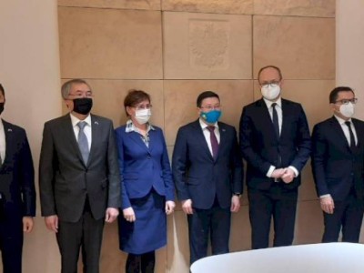 
                    Перспективы сотрудничества между Казахстаном и Польшей обсудили в Варшаве
                