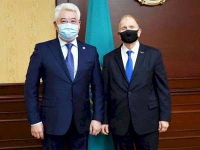 
                    Казахстан и США наметили шаги к налаживанию прямого авиасообщения
                