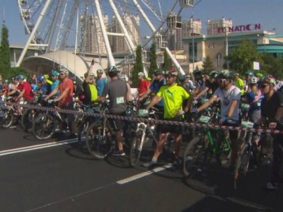 
                    Велогонка Tour оf Almaty 2022 собрала порядка тысячи участников
                