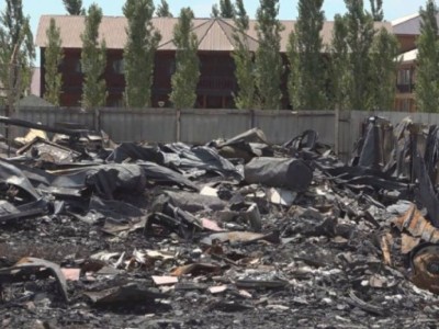 
                    Владельцы сгоревших баз отдыха на Алаколе подсчитывают убытки
                