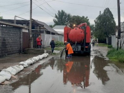 
                    В Алматы создан оперативный штаб по координации ликвидации затоплений
                