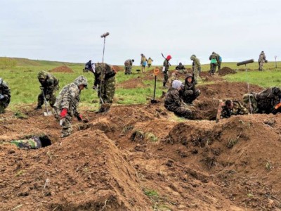 
                    В Волгоградской области обнаружено захоронение бойца из Казахстана
                