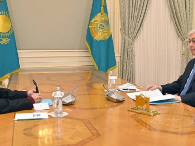 
                    Президент принял писателя Смагула Елубая
                