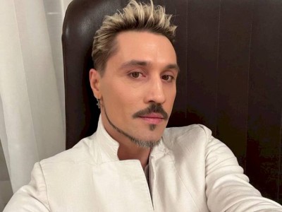 
                    Дима Билан поздравил своих поклонников с Новым годом из Алматы
                