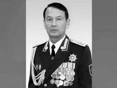 
                    Ушел из жизни генерал-лейтенант в отставке Курбан Каражанов
                