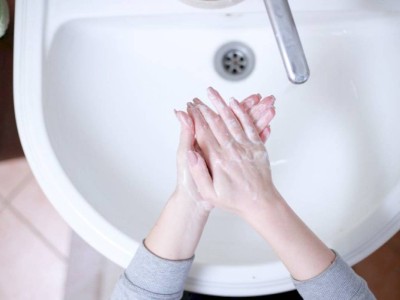 
                    На Каменском плато в Алматы вводят почасовые ограничения подачи холодной воды
                