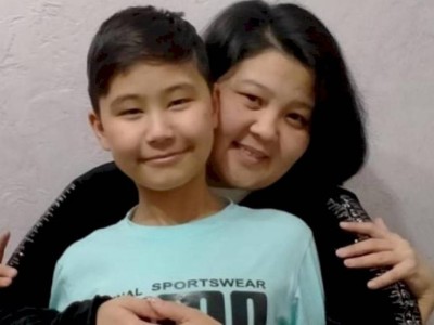 
                    14-летний казахстанец победил в престижном маникюрном конкурсе в Париже
                