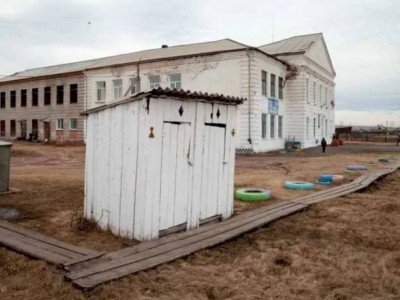 
                    В 18 раз уменьшилось количество надворных туалетов в школах Казахстана
                