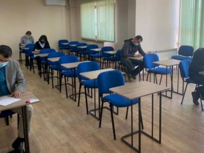 
                    Преподаватели казахстанского военного вуза ждут оценки за экзамен в Кембридже
                