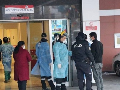 
                    Девять человек погибли в результате взрыва в турецкой больнице
                