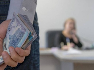 
                    11 человек в Алматинской области были поощрены за сообщения о взятках
                