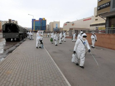 
                    Дезинфекция подъездов в Алматы проводится трижды в неделю
                