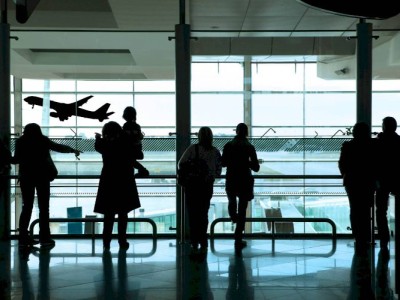 
                    Подвыпившие алматинцы устроили дебош в международном аэропорту
                