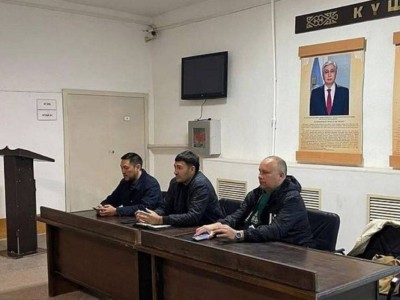 
                    Референдум по АЭС: партия «Байтақ» призвала военных сделать свой выбор 
                