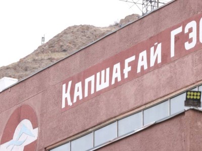 
                    Казахстану необходим надежный и безопасный источник энергии – Маулен Ашимбаев
                
