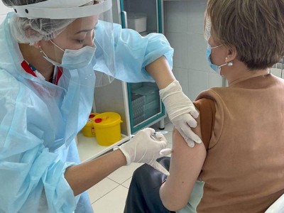 
                    Pfizer и правительство хотят сократить население с помощью вакцины – фейк
                
