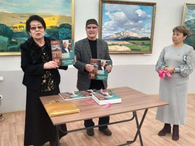 
                    В Караганде презентовали книгу о художнике Мингише Абылкасове
                