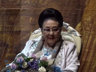 
                    Неспетая песня, завистники, самая большая награда – Бибигуль Тулегенова о себе, о жизни, о людях
                