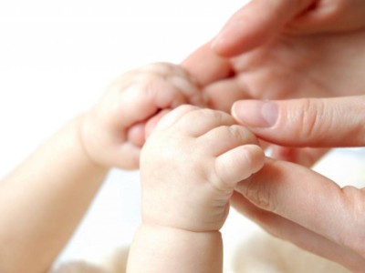 
                    Новую концепцию по охране материнства и детства утвердят в РК
                
