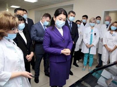 
                    Ажар Гиният в Семее посетила ряд медицинских объектов
                