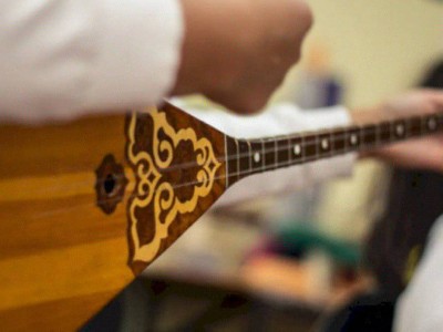 
                    Концерт, посвященный 90-летию кюйши-композитора Казена Абугазыулы, пройдет в Алматы
                