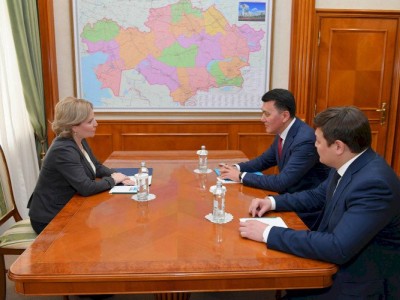 
                    Госсоветник РК встретился с министром культуры России
                