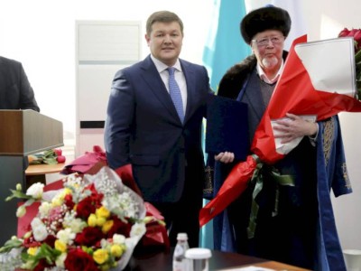 
                    Вестник нового Казахстана: в Алматы чествовали Мурата Ауэзова
                