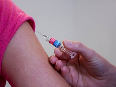 
                    Около 4,8 млн казахстанцев получили обе дозы вакцины от коронавируса
                
