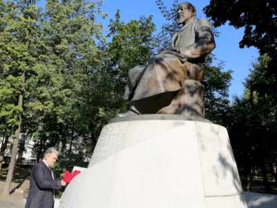 
                    Казахстанские дипломаты отметили День Абая в Москве
                