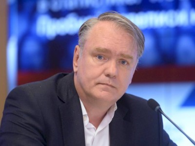 
                    Важнейшим моментом является изменение социально-экономической модели – политолог Дмитрий Журавлев о Послании Президента
                