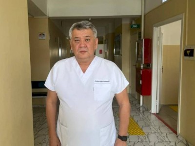 
                    Мы будем содействовать достижению намеченных Президентом страны целей – главврач алматинской поликлиники Ерлан Кудабаев
                