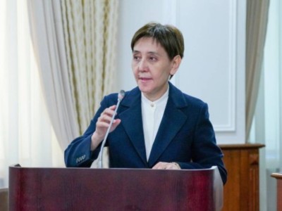 
                    Гранты, ремонт школ, реформы в спорте – Дуйсенова о мерах по исполнению поручений Президента
                