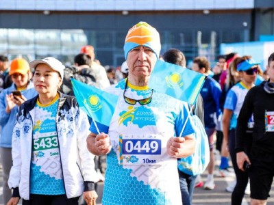 
                    Две тысячи астанчан участвовали в марафоне «Забег единства»
                