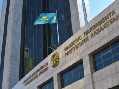 
                    Избраны заместители председателя Мажилиса Парламента РК
                