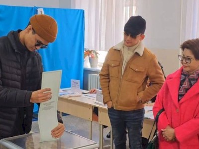 
                    Али Окапов: Нас мама учила вносить лепту в развитие страны
                