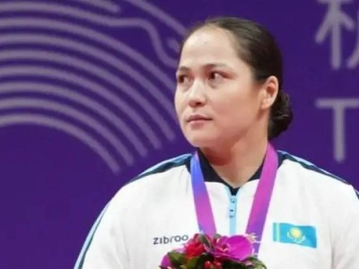 
                    Казахстанка возглавила рейтинг мировой борьбы
                