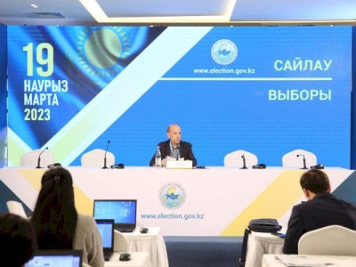 
                    Наблюдатель из США остался доволен количеством доступной информации об участниках выборов
                