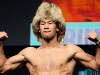 
                    Шавкат Рахмонов ворвался в топ-3 рейтинга UFC
                