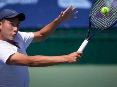 
                    Бейбит Жукаев с победы стартовал на теннисном турнире в США
                