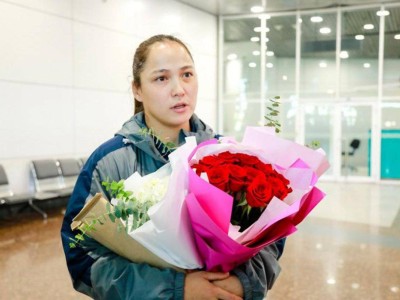 
                    Серебряный призер Азиады Жамиля Бакбергенова вернулась домой в Астану
                