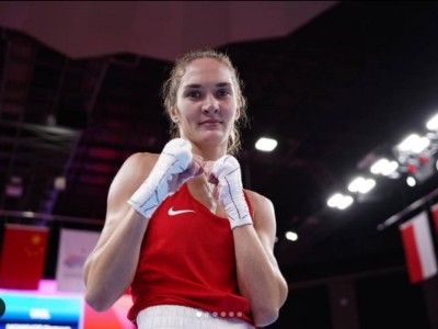 
                    Азиада: Казахстанская боксерша Карина Ибрагимова будет сражаться за золото
                