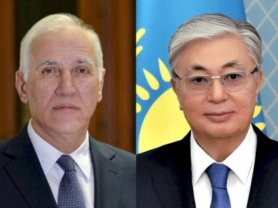
                    Президент Армении поздравил Токаева с победой на президентских выборах
                