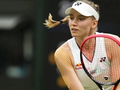 
                    Елена Рыбакина сложила полномочия чемпионки Уимблдона
                